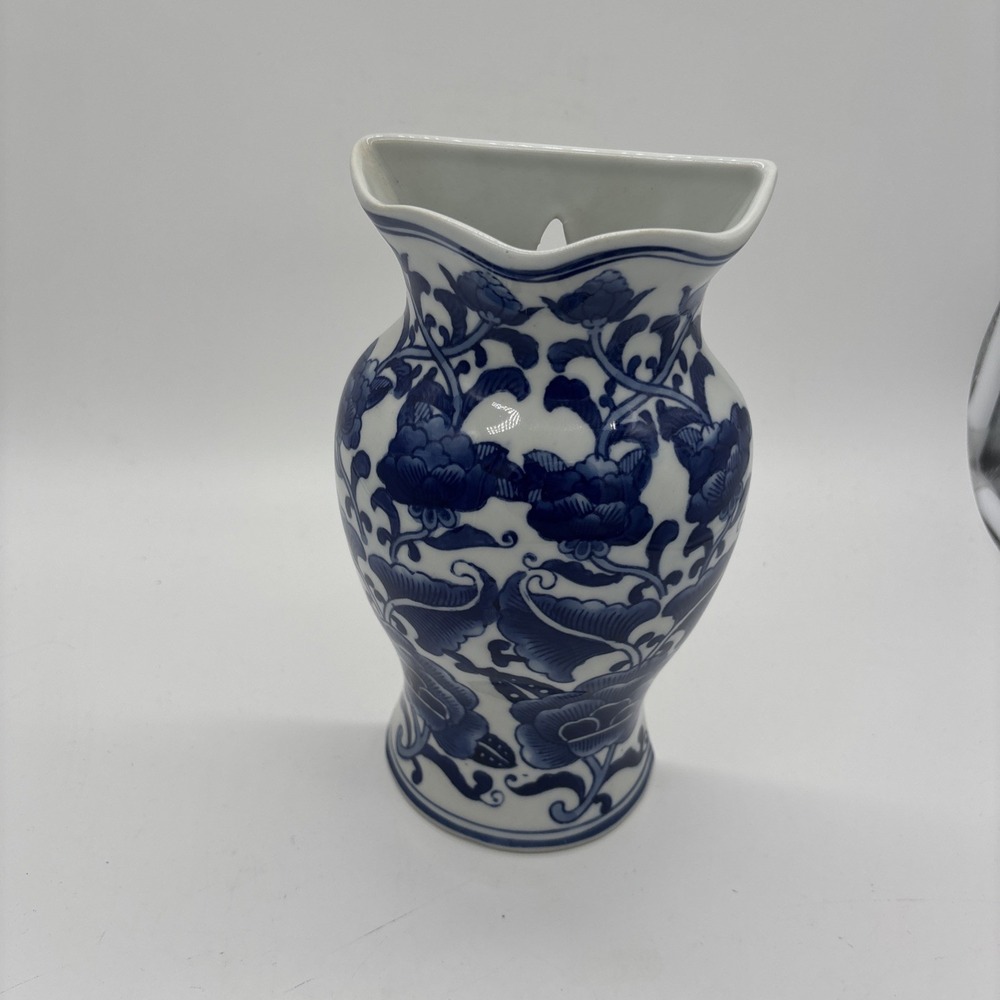 Chinoserie Vintage Blue And White Wall Hanging Vase